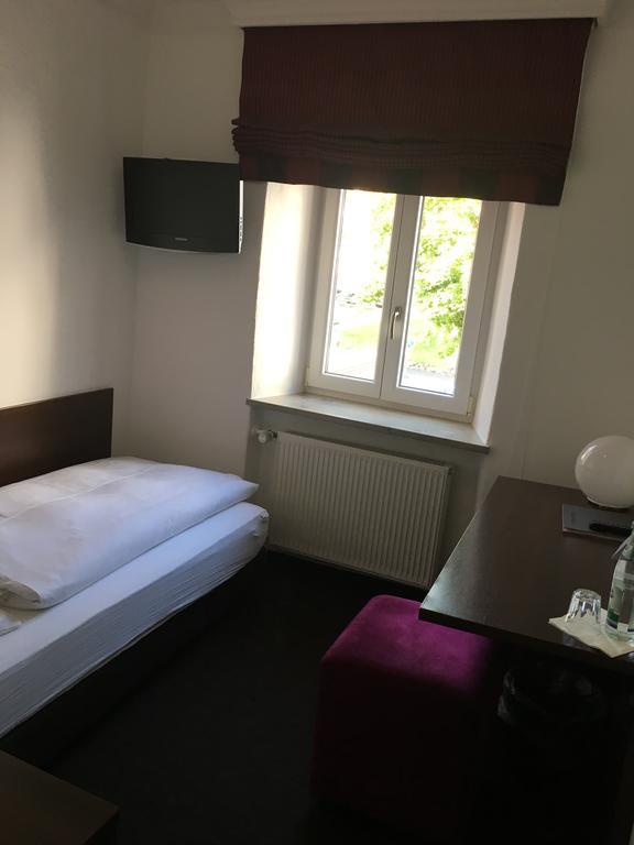Hotel Bergbauer Mit Late-Self-Check-In Neuburg an Der Donau Bagian luar foto